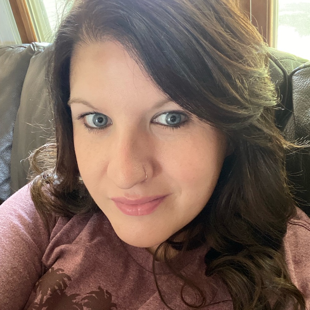 Meet your Posher, Tiffany